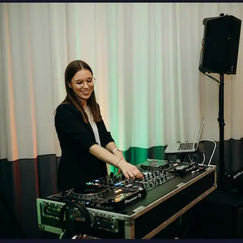 DJ Daniella