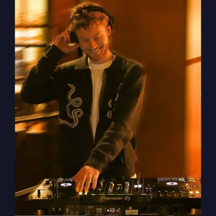DJ Victor