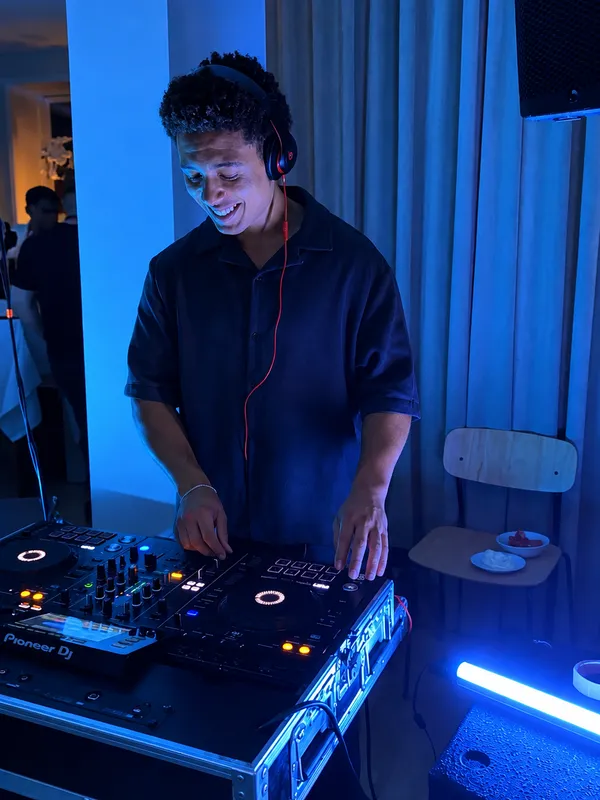 DJ Joshua