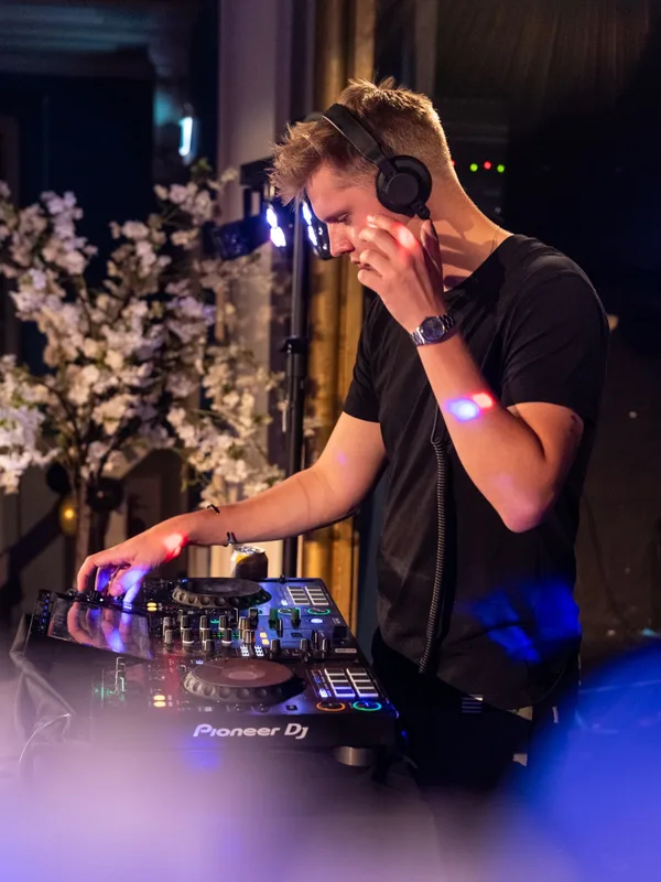 DJ Bertram