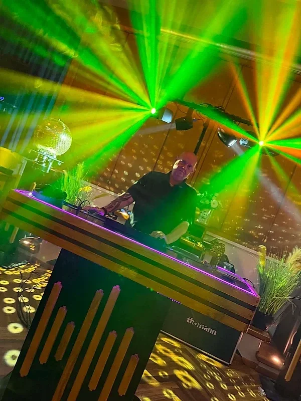 DJ Kenneth