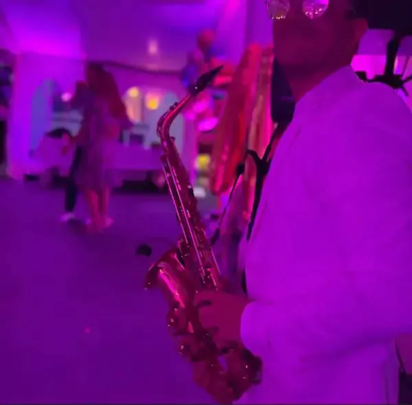 Saxofonist fra DJTILBUD